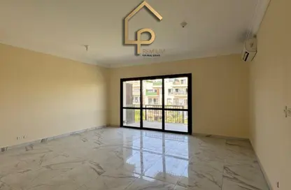 شقة - 3 غرف نوم - 3 حمامات للايجار في ذا كورت ياردز - كمبوندات الشيخ زايد - الشيخ زايد - الجيزة