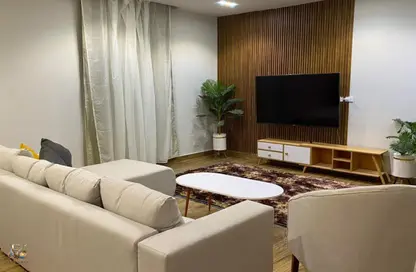 Apartment - 2 Bedrooms - 3 Bathrooms for rent in Centerville - Hyde Park - New Cairo City - Cairo