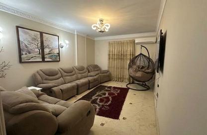 Apartment - 3 Bedrooms - 2 Bathrooms for sale in Zahraa El Maadi - Hay El Maadi - Cairo