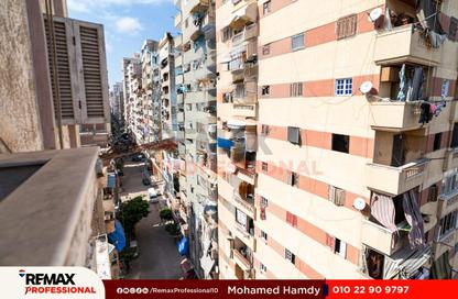 Apartment - 3 Bedrooms - 1 Bathroom for sale in Street 63 - Sidi Beshr - Hay Awal El Montazah - Alexandria