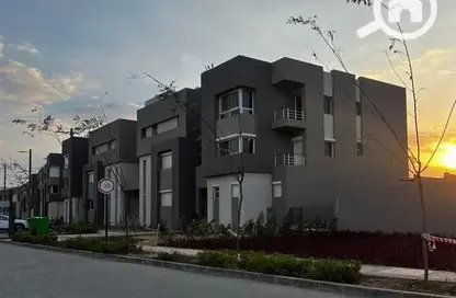 Villa - 4 Bedrooms - 4 Bathrooms for sale in Etapa - Sheikh Zayed Compounds - Sheikh Zayed City - Giza