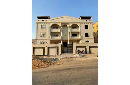 سطح - 4 غرف نوم - 3 حمامات للبيع في شارع المشير أبو غزالة - جولف سيتي - مدينة العبور - القليوبية