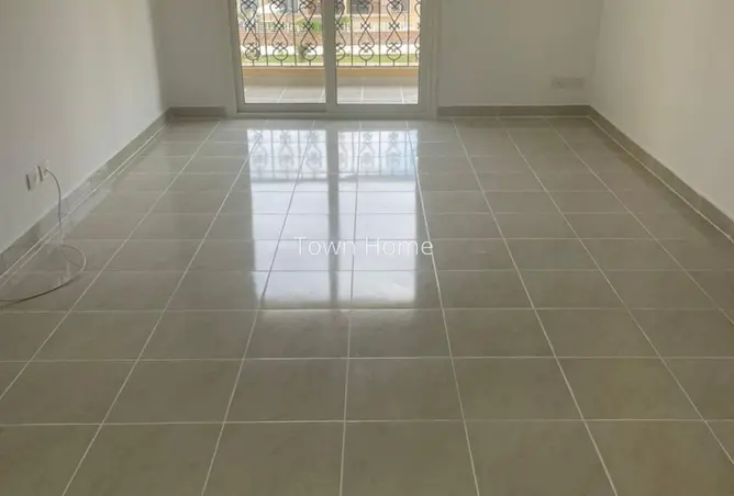 114862137 - Property Image 3