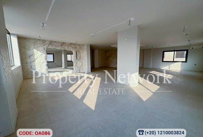 8512413 - Property Image 2
