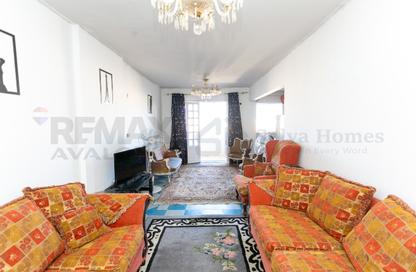 Apartment - 2 Bedrooms - 1 Bathroom for rent in Roushdy - Hay Sharq - Alexandria