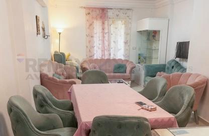 Apartment - 2 Bedrooms - 1 Bathroom for rent in Zezenia - Hay Sharq - Alexandria Apartment - 2 Bedrooms - 1 Bathroom for rent in Zezenia - Hay Sharq - Alexandria