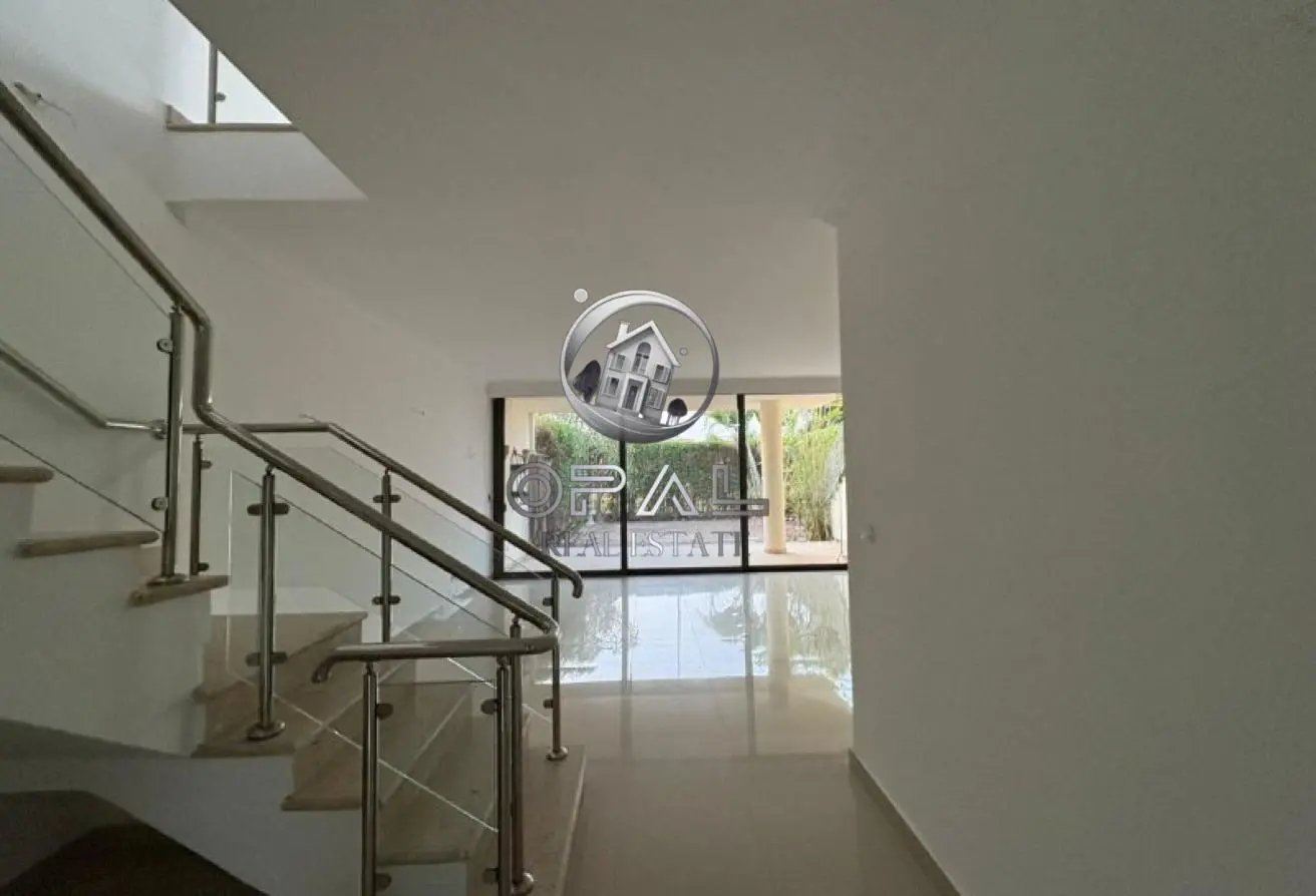 99405405 - Property Main Image