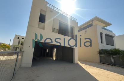 Villa - 4 Bedrooms - 5 Bathrooms for sale in The Crown - Cairo Alexandria Desert Road - 6 October City - Giza