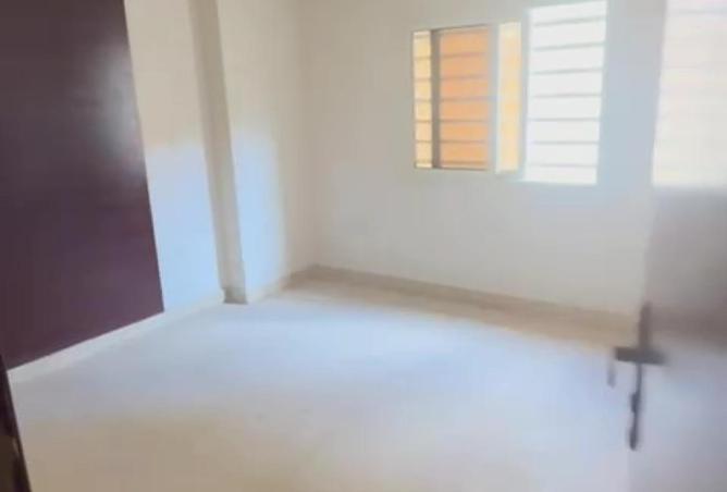 2Odfc73z8lM - الصورة الرئيسية للعقار