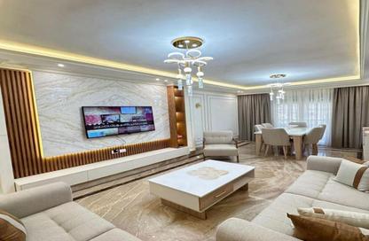 Apartment - 3 Bedrooms - 1 Bathroom for rent in Gardenia City Compound Nasr City - Zahraa Madinat Nasr - Nasr City - Cairo