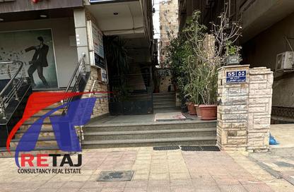 Clinic - Studio - 2 Bathrooms for sale in Abou Dawoud Al Zahery St. - 6th Zone - Nasr City - Cairo