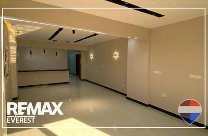 Apartment - 3 Bedrooms - 2 Bathrooms for sale in 9th District - Sheikh Zayed City - Giza