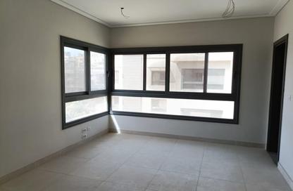 Clinic - Studio - 2 Bathrooms for sale in New Giza - Cairo Alexandria Desert Road - 6 October City - Giza