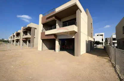 فيلا - 4 غرف نوم - 6 حمامات للبيع في ذا كراون - طريق مصر اسكندرية الصحراوي - مدينة 6 أكتوبر - الجيزة