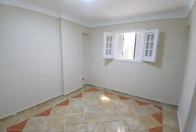 102918231 - Property Image 2