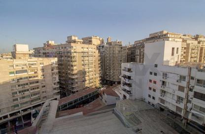 شقة - 3 غرف نوم - 2 حمامات للايجار في سموحة - حي شرق - الاسكندرية