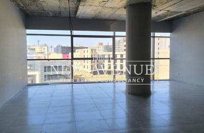 Office Space - 3 Bedrooms - 2 Bathrooms for rent in Concord Plaza - South Investors Area - New Cairo City - Cairo