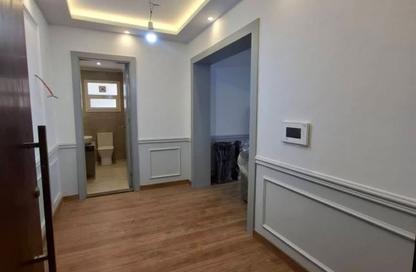 Apartment - 2 - 3 for sale in October Plaza - 6 October Compounds - 6 October City - Giza