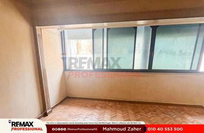 دوبلكس - 5 غرف نوم - 3 حمامات للبيع في شارع الفتح - جناكليس - حي شرق - الاسكندرية