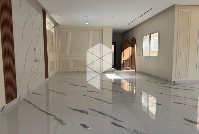 62403937 - Property Image 2