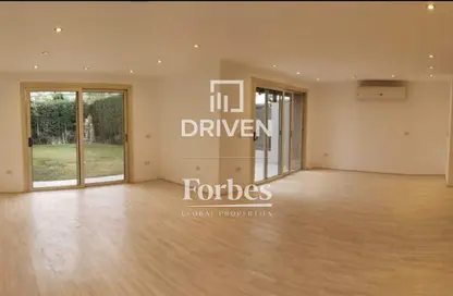 تاون هاوس - 4 غرف نوم - 4 حمامات للايجار في جولف فيوز - طريق مصر اسكندرية الصحراوي - مدينة 6 أكتوبر - الجيزة