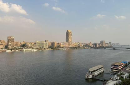 Apartment - 3 Bedrooms - 2 Bathrooms for sale in Nile St. - Dokki - Giza