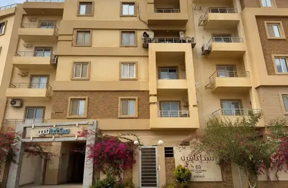Penthouse - 7 Bedrooms - 4 Bathrooms for sale in North Lotus - El Lotus - New Cairo City - Cairo