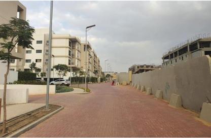Apartment - 4 Bedrooms - 3 Bathrooms for sale in Moon Residences - Fifth Square - The 5th Settlement - New Cairo City - Cairo