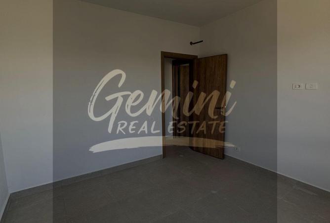 101488526 - Property Image 2