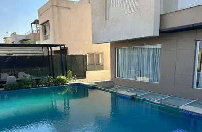 فيلا - 5 غرف نوم - 8 حمامات للبيع في كمبوند اب فيل - طريق مصر اسكندرية الصحراوي - مدينة 6 أكتوبر - الجيزة