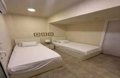 كبينه - غرفة نوم - 1 حمام للايجار في هاسييندا وايت - سيدي عبد الرحمن - الساحل الشمالي