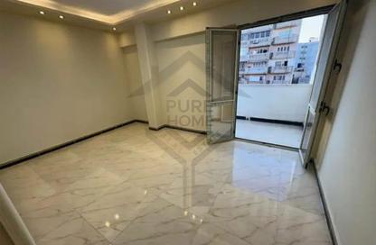 Apartment - 2 Bedrooms - 1 Bathroom for sale in Sidi Beshr Mosque St. - Sidi Beshr - Hay Awal El Montazah - Alexandria
