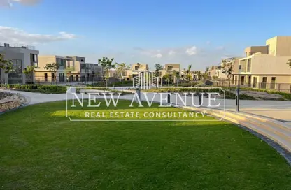 Townhouse - 3 Bedrooms - 4 Bathrooms for sale in Sodic East - 6th District - New Heliopolis - Cairo