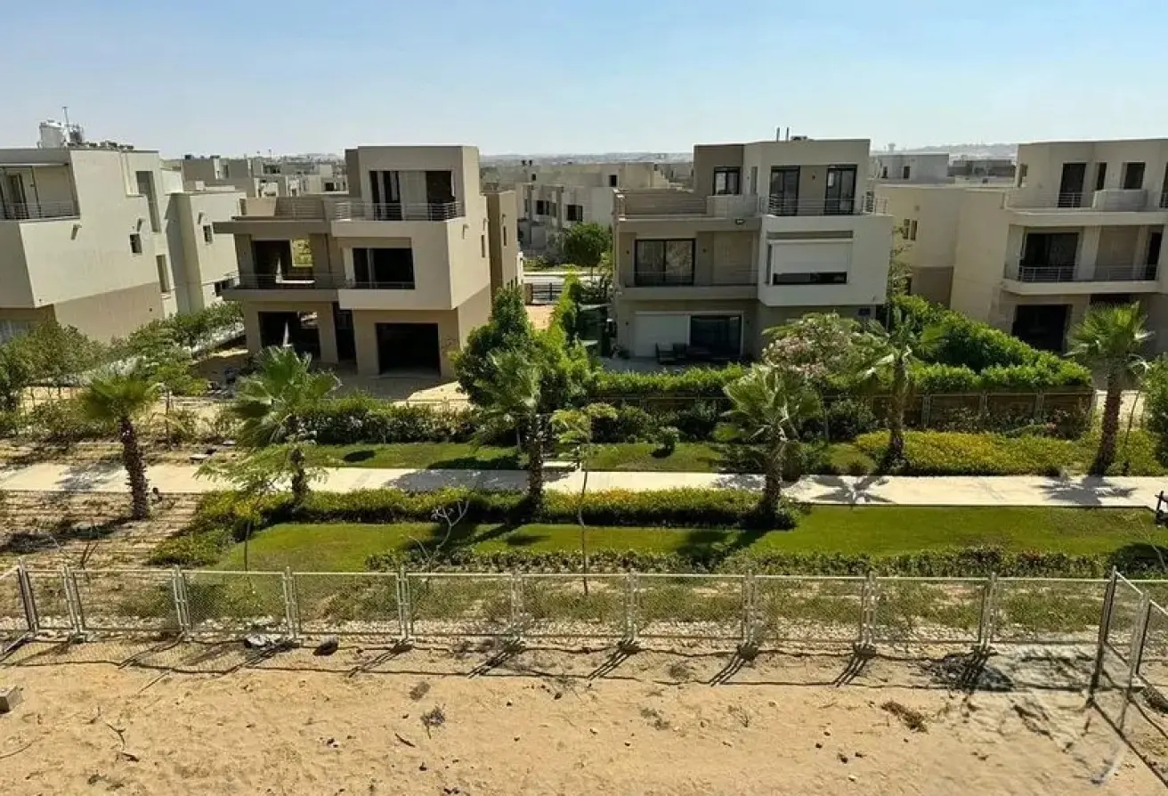 97437002 - Property Main Image