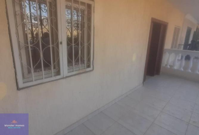 60712370 - Property Image 2