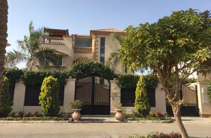 Villa - 3 Bedrooms - 3 Bathrooms for sale in Royal City - Sheikh Zayed Compounds - Sheikh Zayed City - Giza