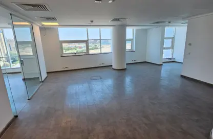 مساحات مكتبية - 6 غرف نوم - 2 حمامات للايجار في شارع اللاسلكي - اللاسلكي - المعادي الجديدة - حي المعادي - القاهرة