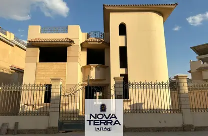 Villa - 5 Bedrooms - 5 Bathrooms for sale in Royal City - Sheikh Zayed Compounds - Sheikh Zayed City - Giza Villa - 5 Bedrooms - 5 Bathrooms for sale in Royal City - Sheikh Zayed Compounds - Sheikh Zayed City - Giza