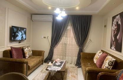 Apartment - 3 Bedrooms - 1 Bathroom for rent in Gardenia City Compound Nasr City - Zahraa Madinat Nasr - Nasr City - Cairo
