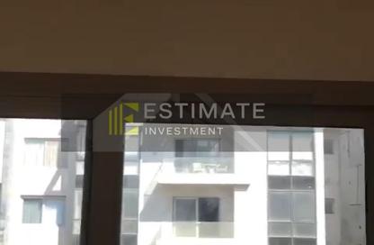 شقة - 2 - 2 للايجار في جاليريا  مون فالى - المستثمرين الجنوبية - مدينة القاهرة الجديدة - القاهرة