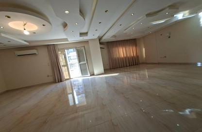 Apartment - 3 Bedrooms - 3 Bathrooms for sale in Mosadak St. - Dokki - Giza