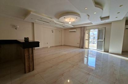 Apartment - 3 Bedrooms - 3 Bathrooms for sale in Mosadak St. - Dokki - Giza Apartment - 3 Bedrooms - 3 Bathrooms for sale in Mosadak St. - Dokki - Giza