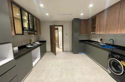 Apartment - 4 Bedrooms - 5 Bathrooms for sale in Aeon - 6 October Compounds - 6 October City - Giza