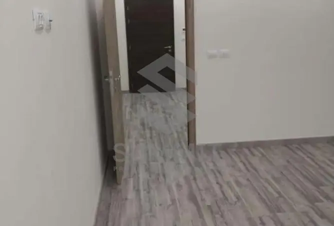 99804354 - Property Image 3