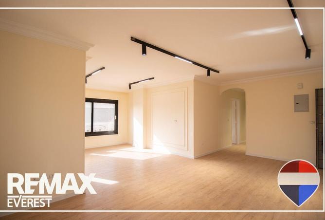 8707403 - Property Image 2