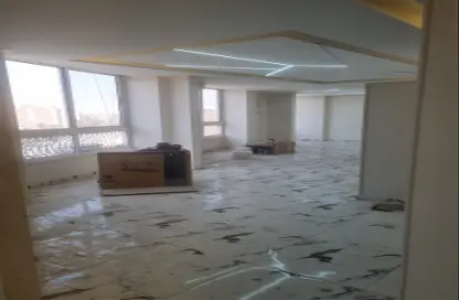 شقة - 2 غرف نوم - 2 حمامات للايجار في شارع السباق - روكسي - مصر الجديدة - القاهرة شقة - 2 غرف نوم - 2 حمامات للايجار في شارع السباق - روكسي - مصر الجديدة - القاهرة