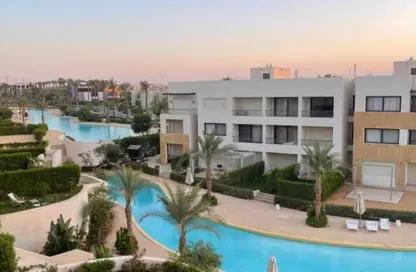 Chalet - 2 Bedrooms - 2 Bathrooms for sale in Azha - Al Ain Al Sokhna - Suez