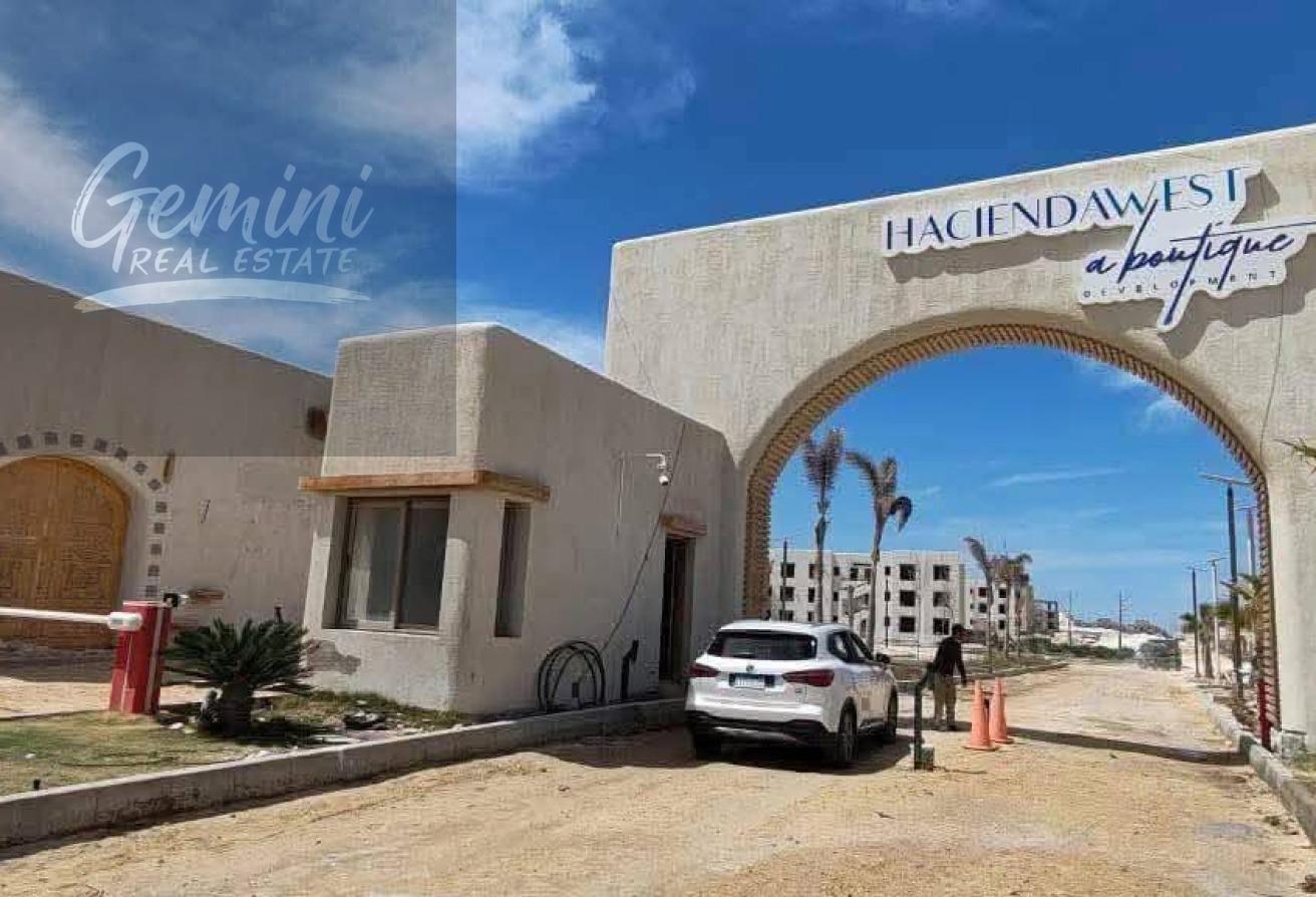 1-bedroom cabin 45 m² for sale in Hacienda West