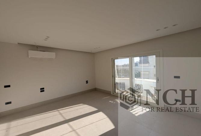 8615218 - Property Image 3
