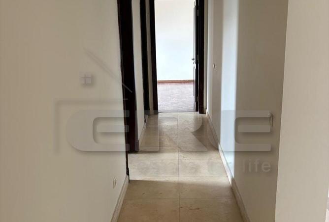 102900009 - Property Image 2